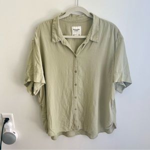 Abercrombie & Fitch Oversized Moss Button Up Blouse Women’s Size XL